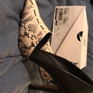 Ladies shoes; Aldo Brand